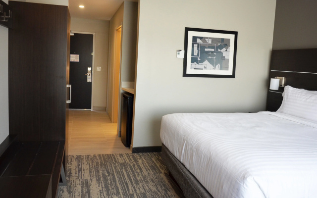 photo 5 of Holiday Inn Express & Suites Jacksonville W - I295 and I10 by IHG