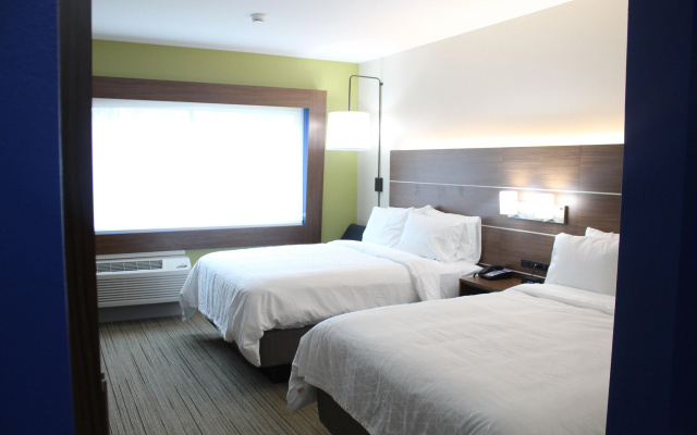 photo 3 of Holiday Inn Express & Suites Latta by IHG