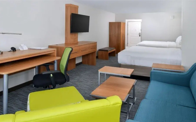 photo 4 of Holiday Inn Express & Suites Lexington East - Winchester Rd