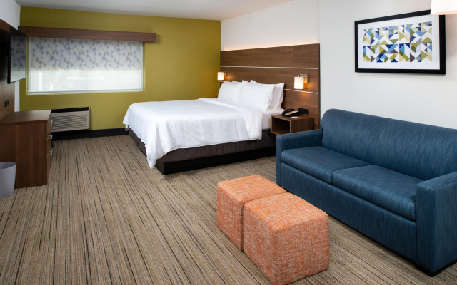 photo 3 of Holiday Inn Express & Suites Los Angeles Downtown West by IHG