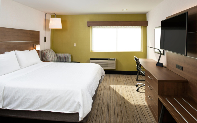 photo 4 of Holiday Inn Express & Suites Los Angeles Downtown West by IHG