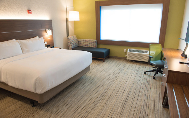 photo 2 of Holiday Inn Express & Suites Louisville N - Jeffersonville by IHG