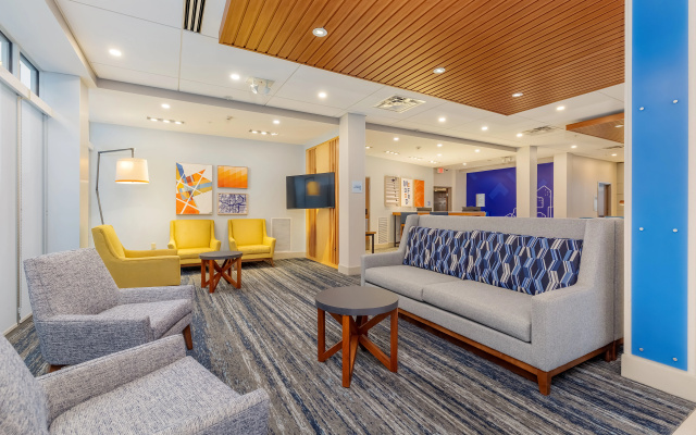 photo 5 of Holiday Inn Express & Suites Medford by IHG