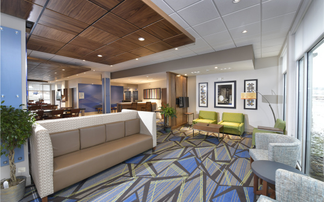 photo 2 of Holiday Inn Express & Suites Millersburg by IHG