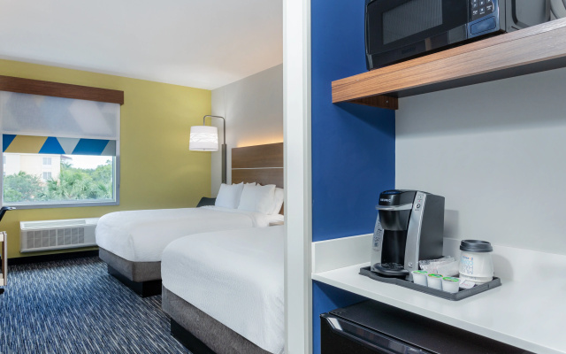 photo 3 of Holiday Inn Express & Suites Miramar