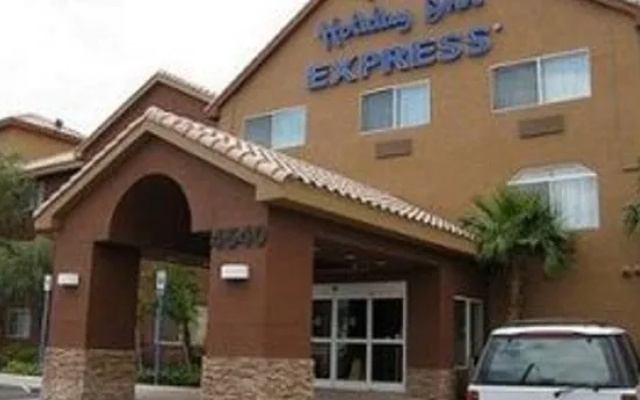 photo 5 of Holiday Inn Express & Suites North las Vegas