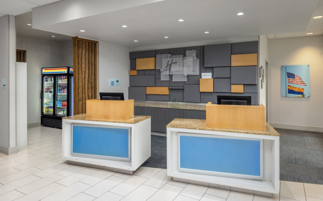 photo 2 of Holiday Inn Express & Suites Phoenix West - Buckeye by IHG