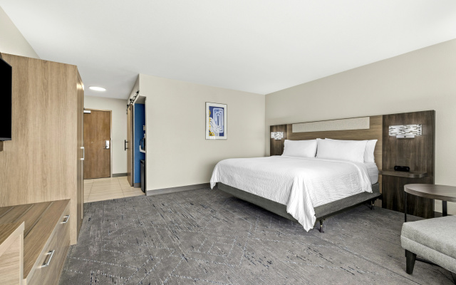 photo 3 of Holiday Inn Express & Suites Phoenix West Tolleson by IHG