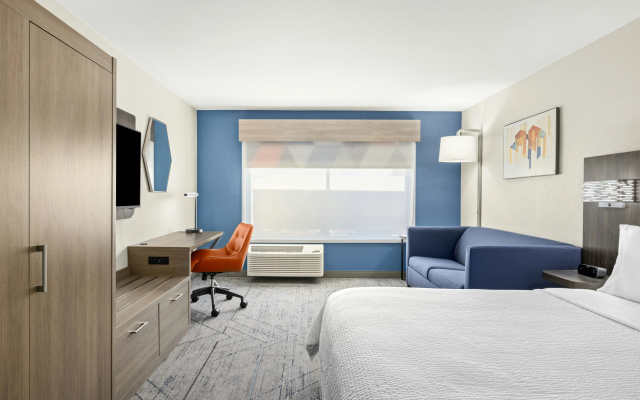 photo 4 of Holiday Inn Express & Suites Phoenix West Tolleson by IHG