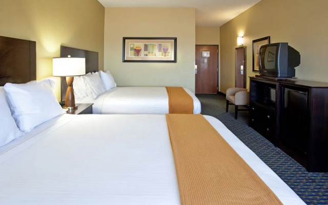 photo 3 of Holiday Inn Express & Suites Phoenix/Chandler (Ahwatukee)