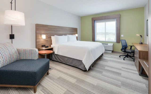 photo 4 of Holiday Inn Express & Suites Plano - The Colony by IHG