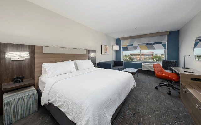 photo 4 of Holiday Inn Express & Suites Ridgecrest - China Lake By Ihg