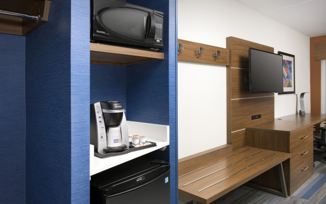 photo 5 of Holiday Inn Express & Suites San Antonio North - Windcrest by IHG