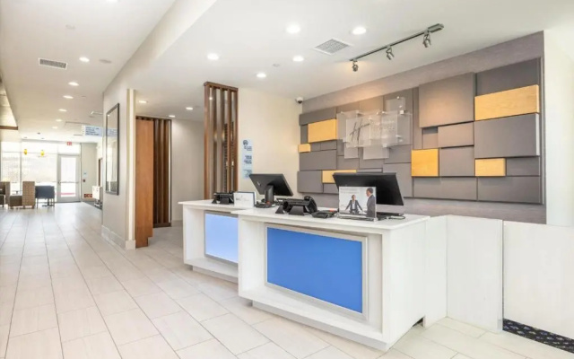 photo 5 of Holiday Inn Express & Suites San Jose Silicon Valley, an IHG Hotel