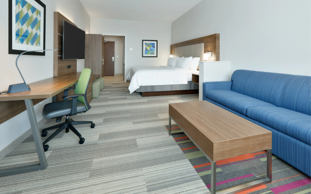 photo 4 of Holiday Inn Express & Suites Fort Worth North - Northlake  by IHG