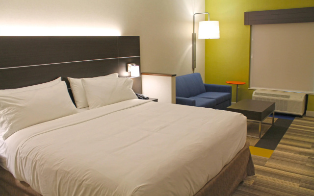 photo 4 of Holiday Inn Express & Suites St. Louis South - I-55 by IHG