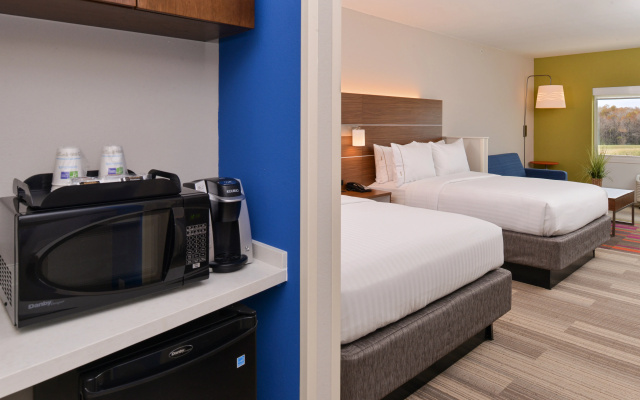 photo 5 of Holiday Inn Express & Suites St. Petersburg - Madeira Beach by IHG
