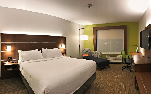 photo 5 of Holiday Inn Express & Suites Sterling by IHG