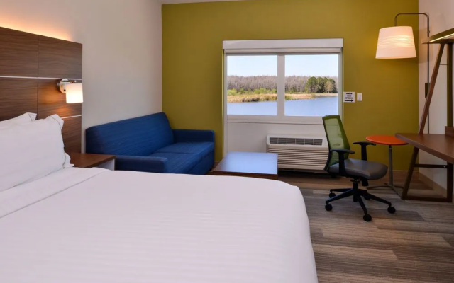 photo 5 of Holiday Inn Express & Suites Trinity