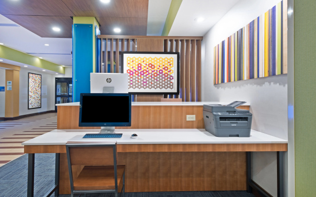 photo 2 of Holiday Inn Express & Suites Uniontown by IHG