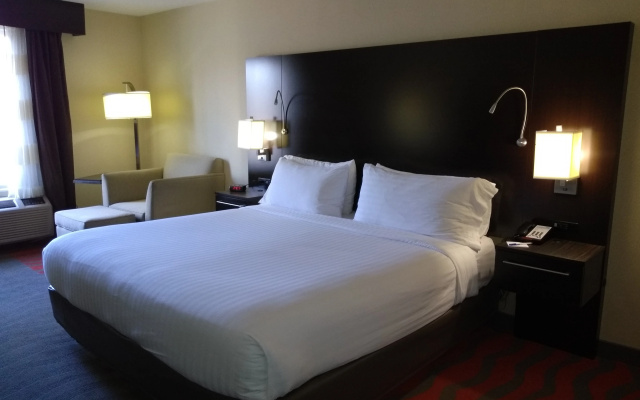 photo 3 of Holiday Inn Express & Suites Waterford