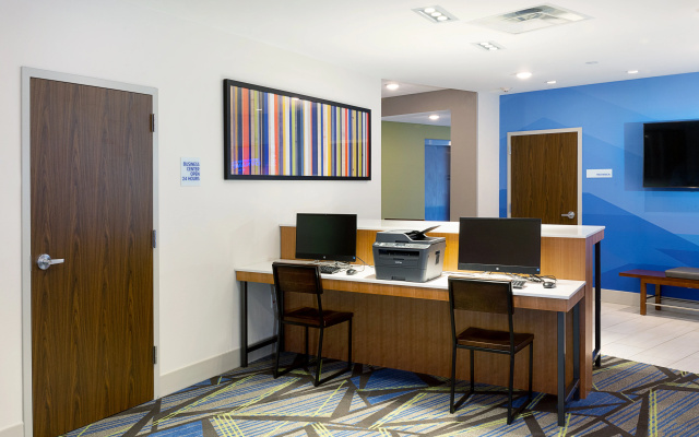 photo 4 of Holiday Inn Express & Suites Wentzville St Louis West by IHG