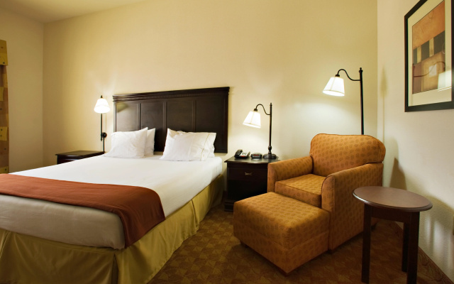 photo 2 of Holiday Inn Express Sweetwater, an IHG Hotel