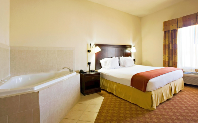 photo 3 of Holiday Inn Express Sweetwater, an IHG Hotel