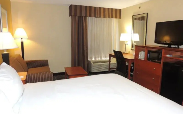 photo 2 of Holiday Inn Express Trussville