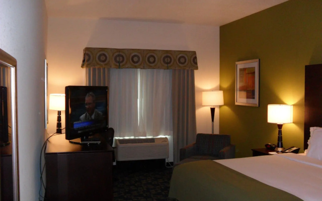 photo 2 of Holiday Inn Express Urbandale Des Moines