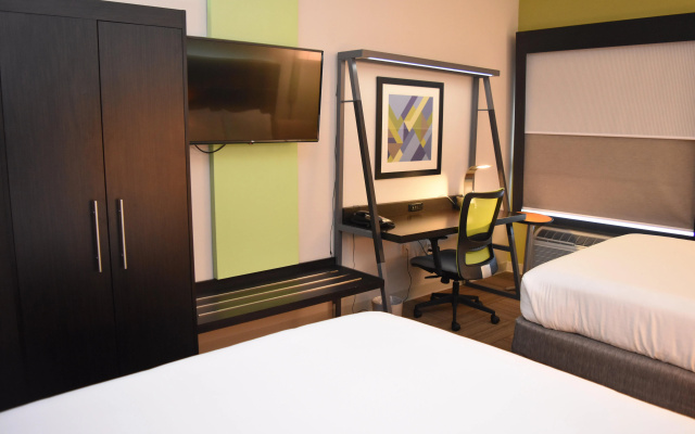 photo 5 of Holiday Inn Express Venice by IHG