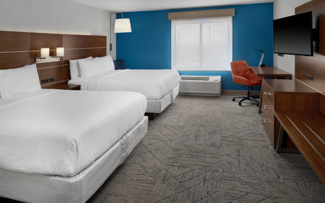 photo 3 of Holiday Inn Express Kansas City - at the Legends