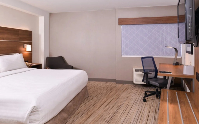 photo 4 of Holiday Inn Express Walnut Creek by IHG
