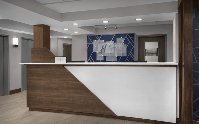 photo 2 of Holiday Inn Express Washington DC - BW Parkway by IHG