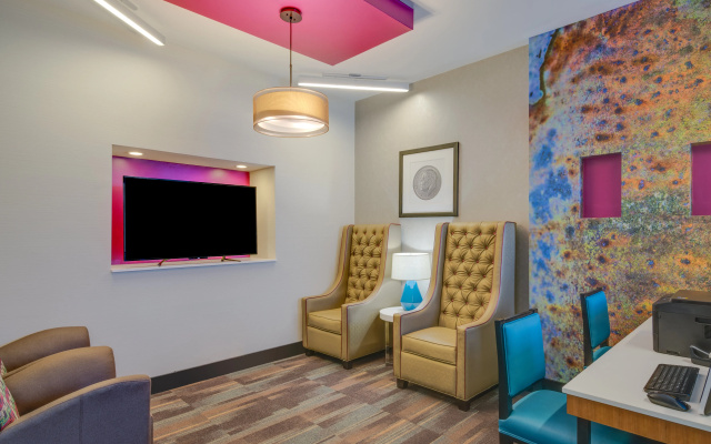 photo 5 of Holiday Inn Express Washington DC East - Andrews AFB by IHG