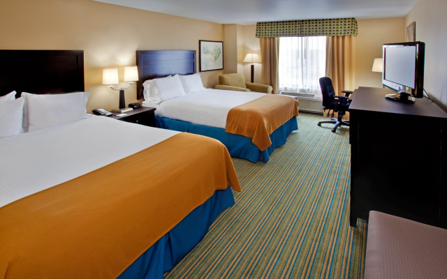 photo 4 of Holiday Inn Express Waterloo-Cedar Falls