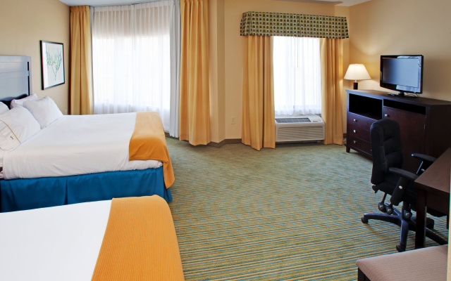 photo 5 of Holiday Inn Express Waterloo Cedar Falls by IHG