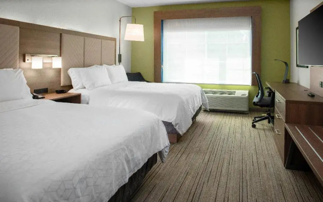 photo 4 of Holiday Inn Express Wells-Ogunquit-Kennebunk by IHG