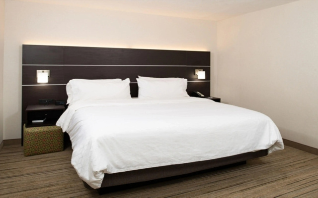 photo 4 of Holiday Inn Express West Cincinnati by IHG