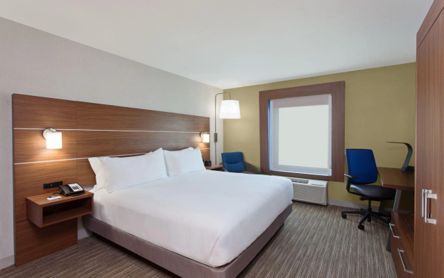 photo 3 of Holiday Inn Express West Los Angeles