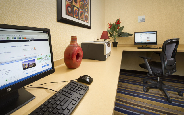 photo 4 of Holiday Inn Express & Suites San Antonio-West-SeaWorld Area by IHG