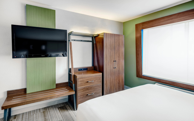 photo 4 of Holiday Inn Express Woodbridge by IHG