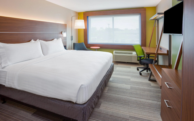 photo 5 of Holiday Inn Express & Suites Des Moines Downtown by IHG