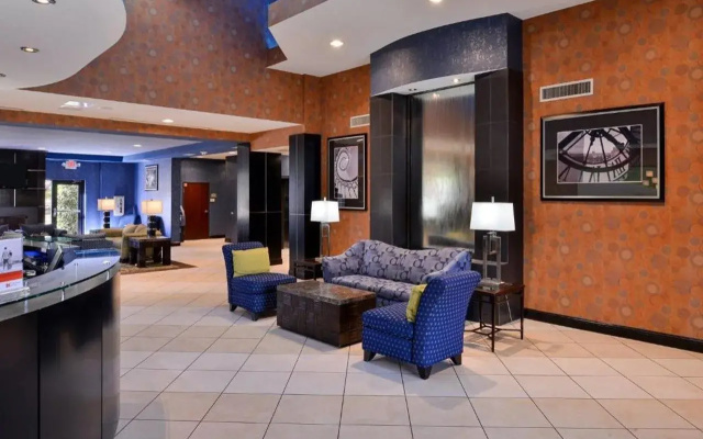 photo 2 of DoubleTree by Hilton Fort Worth Fossil Creek