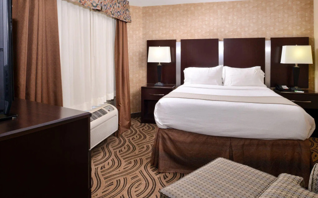 photo 5 of DoubleTree by Hilton Fort Worth Fossil Creek