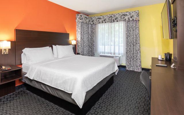 photo 5 of Holiday Inn Garland by IHG