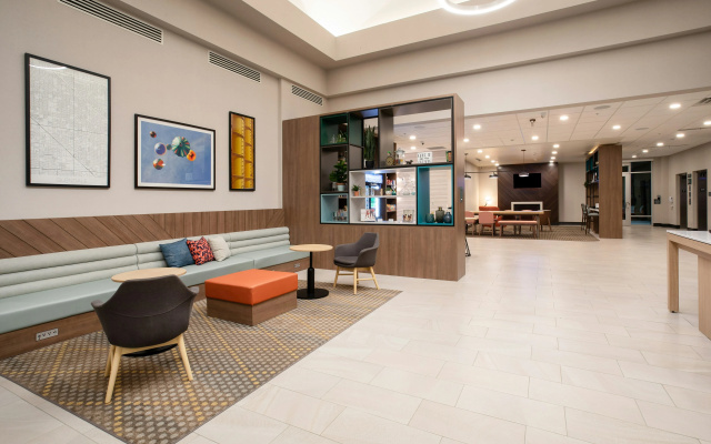 photo 2 of Holiday Inn Glendale - Stadium & Ent Dist by IHG