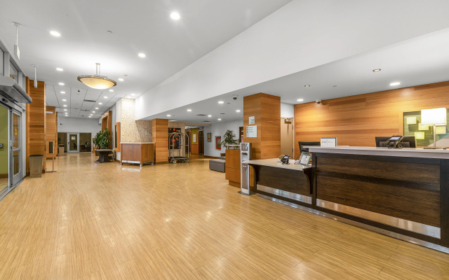 photo 2 of Holiday Inn Golden Gateway by IHG