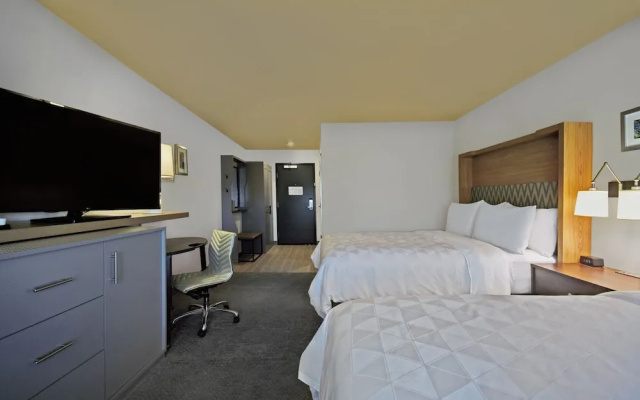 photo 3 of Holiday Inn Grand Rapids North   Walker, An Ihg