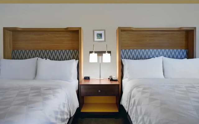 photo 4 of Holiday Inn Grand Rapids North   Walker, An Ihg